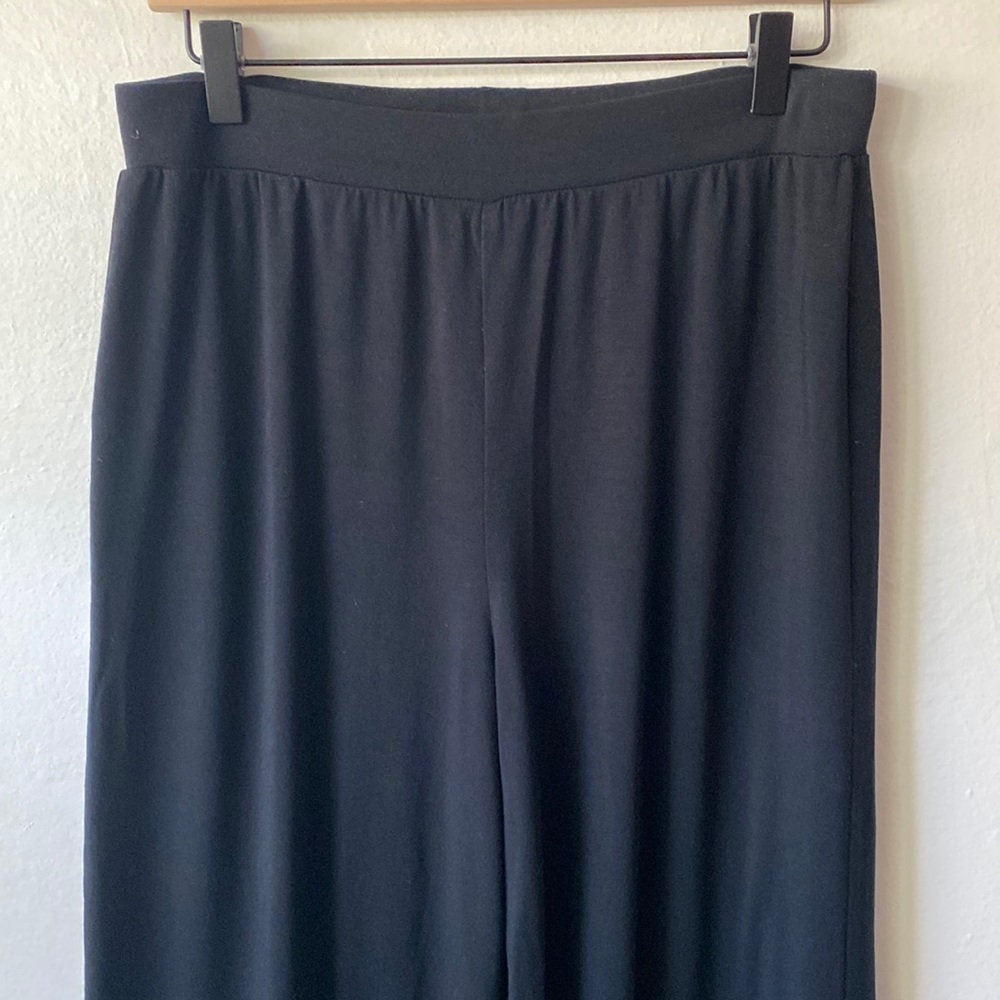 Chico’s black tencel pull on flowy wide leg pant size 1